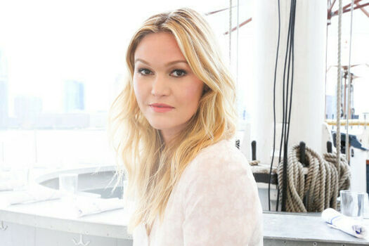 Julia Stiles