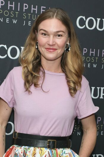 Julia Stiles