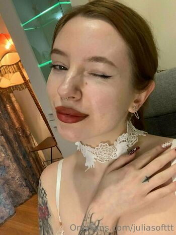 juliabloomy