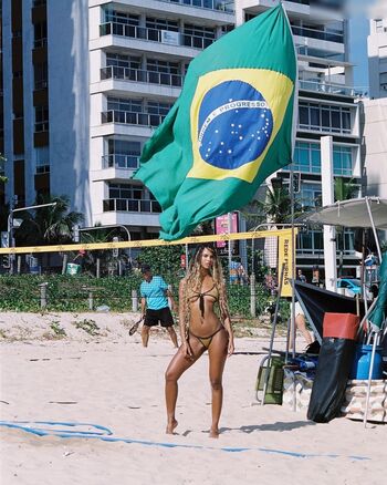 Juliana Nalu