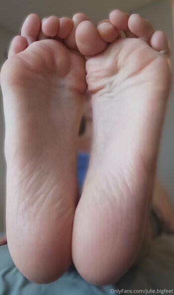 julie.bigfeet