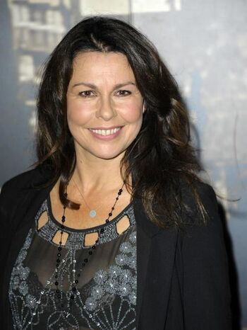 Julie Graham