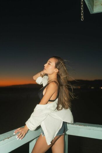 Julie R