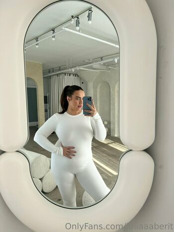 juliiaaberitttt