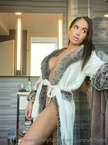 junevictoria