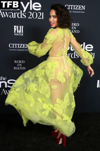 Jurnee Smollett-Bell