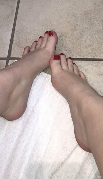 just_me_and_my_feet