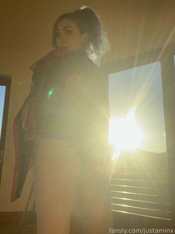 JustaMinx