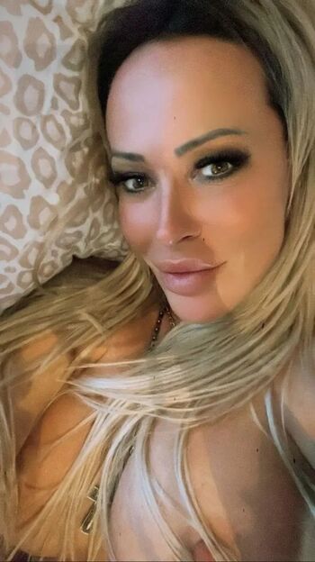 justcora76