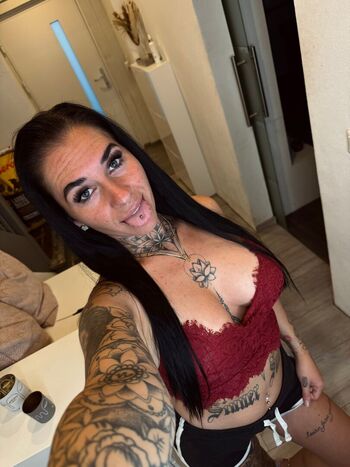 justineblack