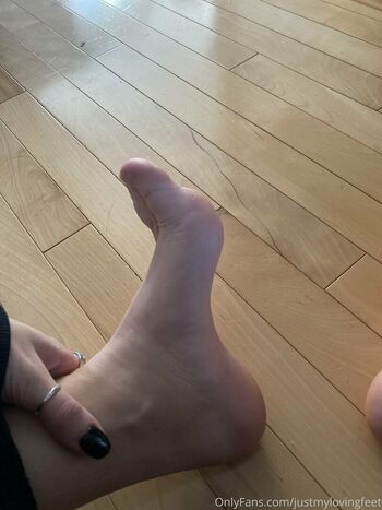 justmylovingfeet