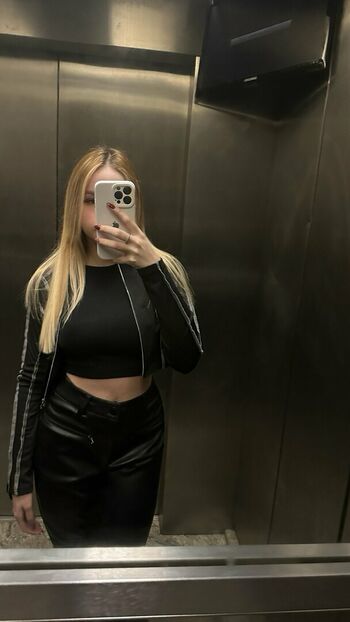 kaarolzx