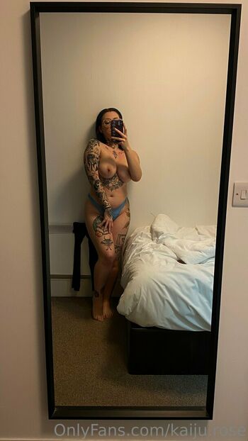 Kaiju_rose