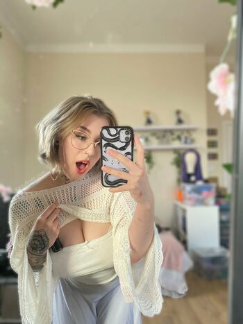 Kaiju_rose