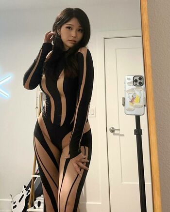Kang Hee Yoon