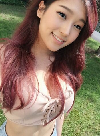 Kang Hee Yoon