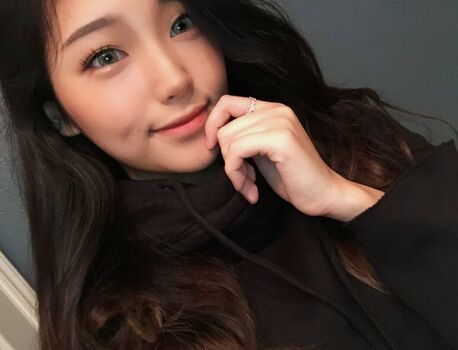 Kang Hee Yoon