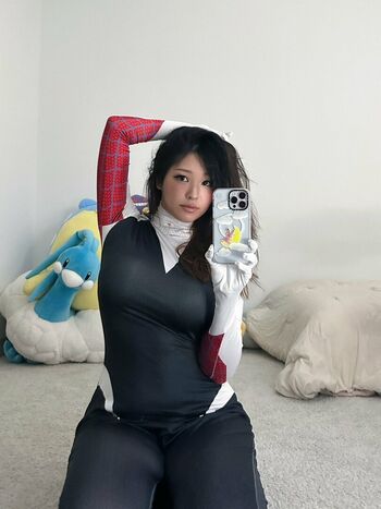 Kang Hee Yoon