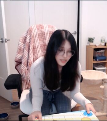 Kang Hee Yoon