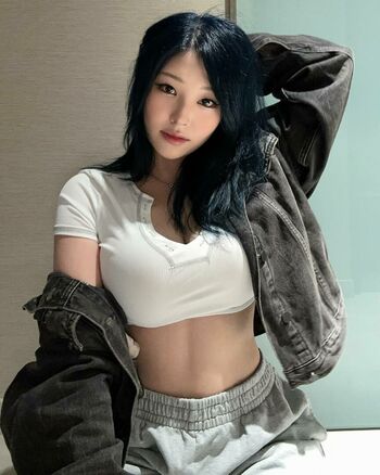Kang Hee Yoon