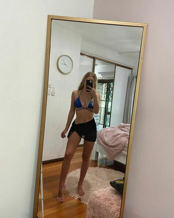 Kara Mia Van Pletzen