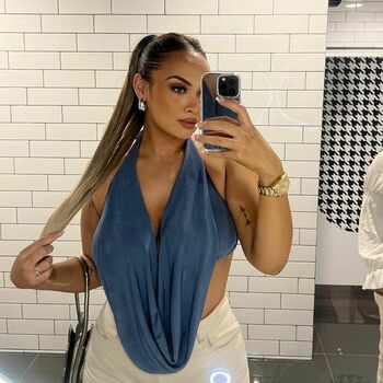 Karina Atavenitia