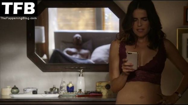 Karla Souza