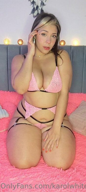 karolwhitee
