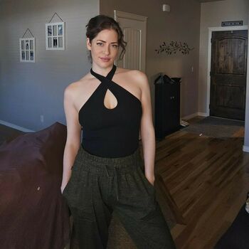 KatiePetersPlays