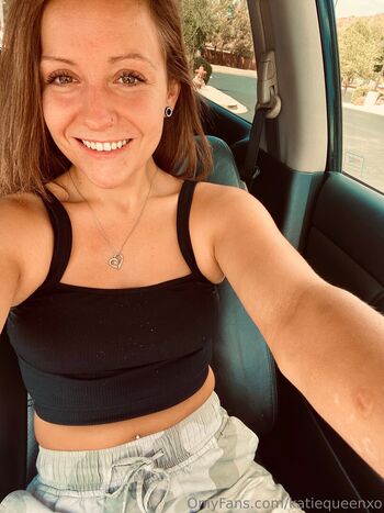 katiequeenxo