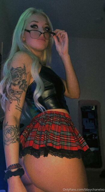 katiewarren18