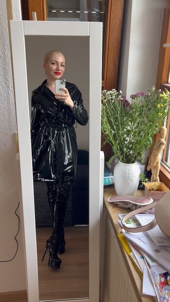 Katya Superb