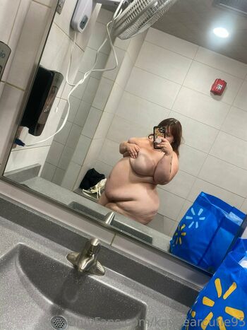 kaybearcutie95