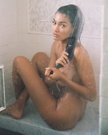 Kelly Gale