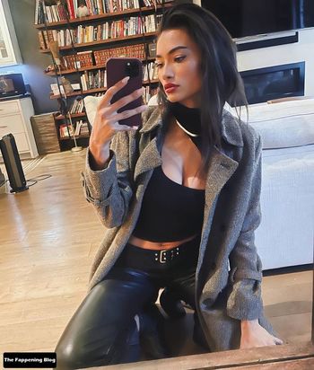 Kelly Gale