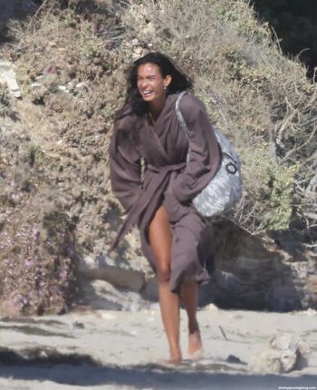 Kelly Gale