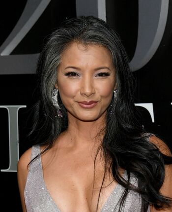 Kelly Hu
