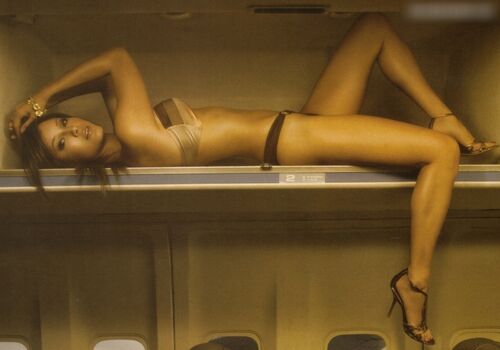 Kelly Hu