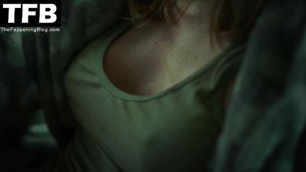 Kelly Lynch