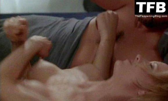 Kelly Lynch