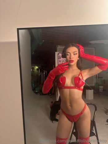 kendalloliviaraindrop