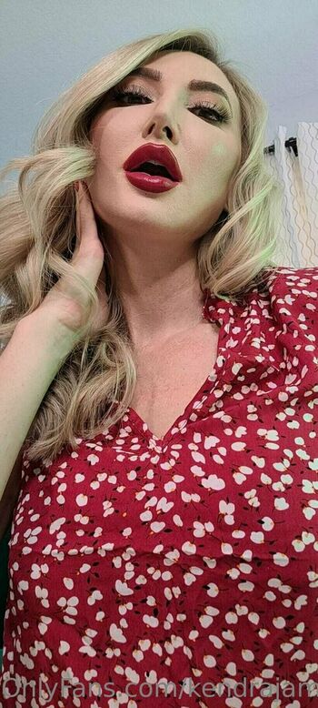 kendrajamesvip