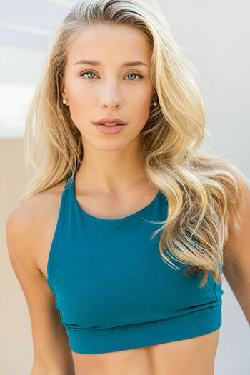 Kenzi Hope