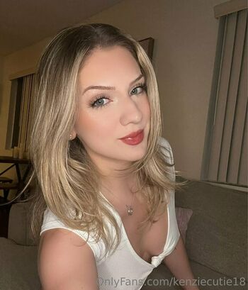 kenziecutie18