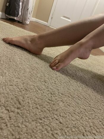 kenziessmallfeet