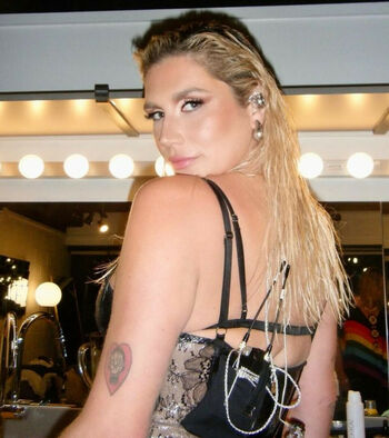 KeshaRose