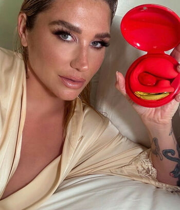 KeshaRose