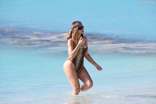 Khloé Kardashian