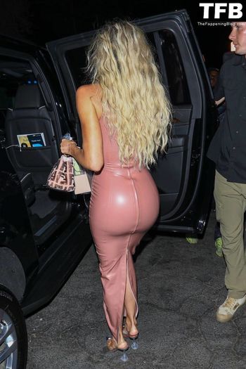 Khloé Kardashian