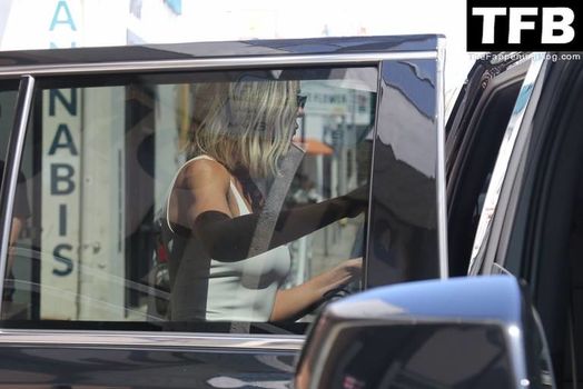 Khloé Kardashian